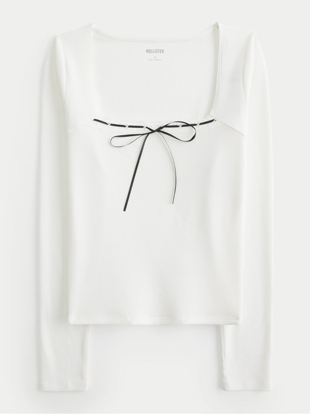 Hollister White Ribbed Long-Sleeve Top with Black Bow Tie